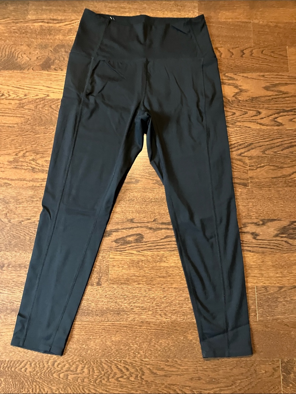 Danskin Women's navy  High-Rise Performance Leggings with a stunning headband:)